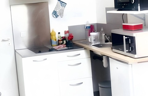 Saint-Jory Apartamento | Homerez - Estudio Saint-Jory, piscina