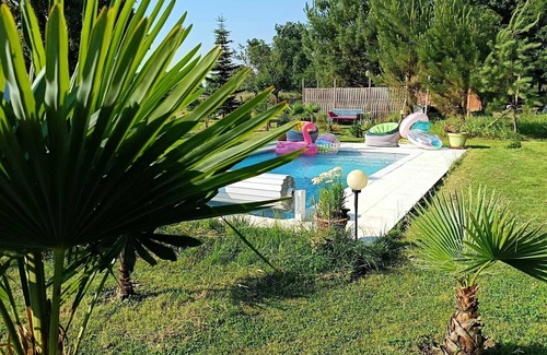 Chateau-la-Valliere Villa | Homerez - Villa en Château-la-Vallière.