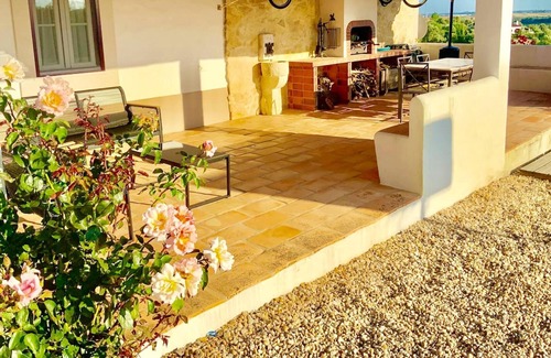 Pedrogao Villa | Homerez - Villa para 5 pers. con piscina compartida, jacuzzi, jardín y terraza