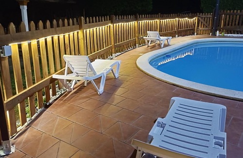 Fraga Villa | Homerez - Villa para 8 pers. con piscina, jardín y terraza en Empalme de Vilar