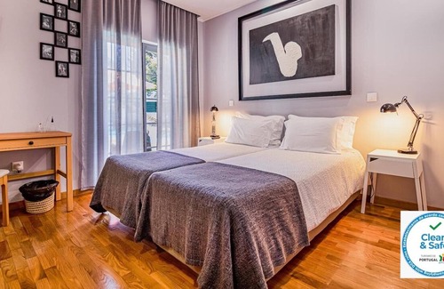 Fornos Villa | Homerez - Villa para 15 pers. con piscina, jardín, terraza y balcón en Sesimbra