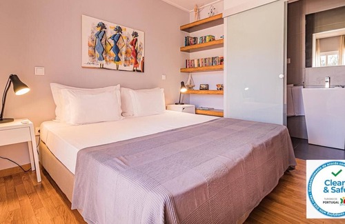 Fornos Villa | Homerez - Villa para 15 pers. con piscina, jardín, terraza y balcón en Sesimbra