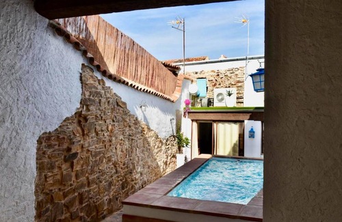 Santa Elena Villa | Homerez - Espaciosa villa para 8 pers. con piscina y terraza en Santa Elena