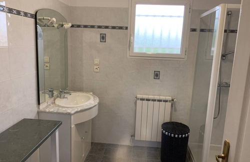 Saint-Gaudens Villa | Homerez - Villa para 3 pers. con piscina, jardín y terraza en Saint-Gaudens