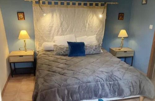 Beynac-et-Cazenac Villa | Homerez - Villa for 6 ppl. with swimming-pool and terrace at Beynac-et-Cazenac