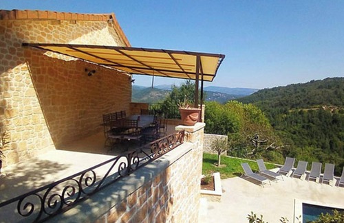 Prades Villa | Homerez - Villa en Prades con Piscina Privada