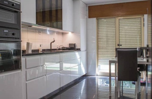 Campanha Villa | Homerez - Villa Oporto con piscina