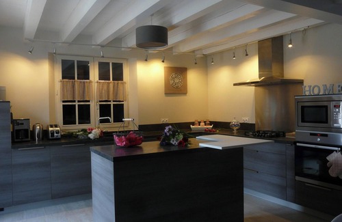 Sainte-Catherine Casa | Homerez - Welcoming House in Sainte-Catherine with Garden