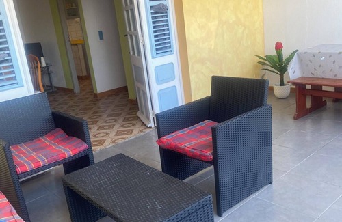 Trois-Rivieres Casa | Homerez - Casa acogedora cerca de Sainte-Luce con barbacoa