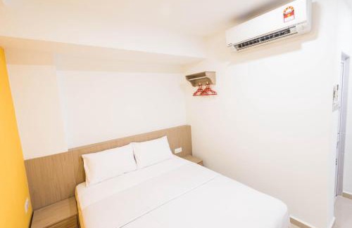 Taman Century Hotel | HomeStay 21 Hotel