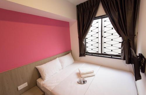 Taman Century Hotel | HomeStay 21 Hotel