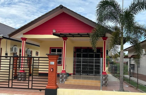 Selising Casa | Homestay Adilah D