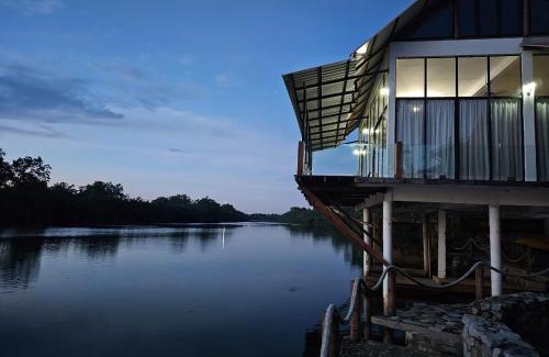 Kota Bharu Casa | Homestay ALA Riverview Lodge Kota Bharu