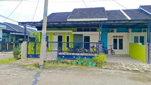 Palembang Casa | Homestay c1 lavender