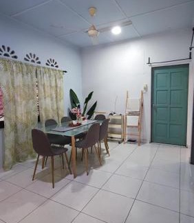 Rantau Panjang Casa | Homestay Cinta Kasih Mus'lim Only