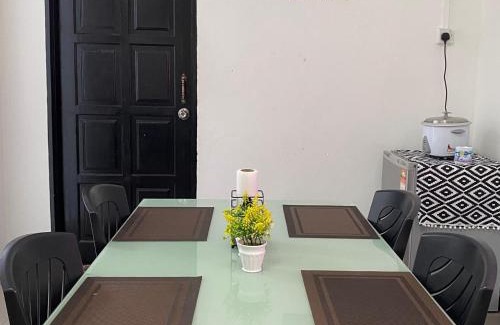 Kampung Sungai Chinchin Villa | Homestay Gombak - Tatami Homestay