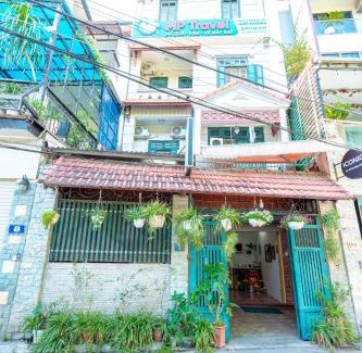 Long Bien Hotel | Homestay Ha Noi Green