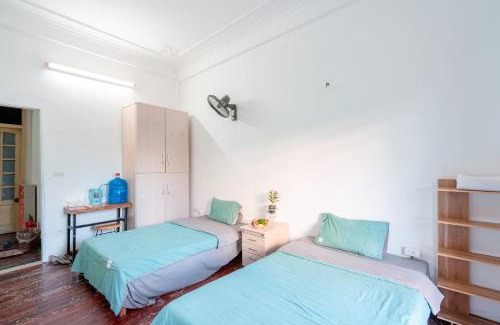 Long Bien Hotel | Homestay Ha Noi Green