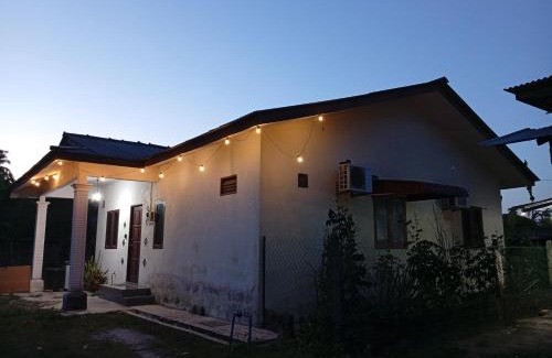 Kampung Lerek Casa | Homestay Idaman di Kuala Terengganu dengan 2 Bilik Aircond - Harga utk 1 rumah