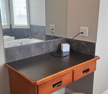 Calgary Casa | Homestay in Covepark Home by Maureen