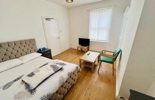 Stafford Casa | Homestay in Stfford