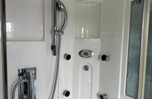 Walsall Casa | Homestay in Walsall