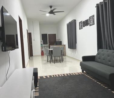 Si Rusa Casa | Homestay Inara