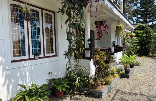 Devikolam Casa | Homestay INN Munnar