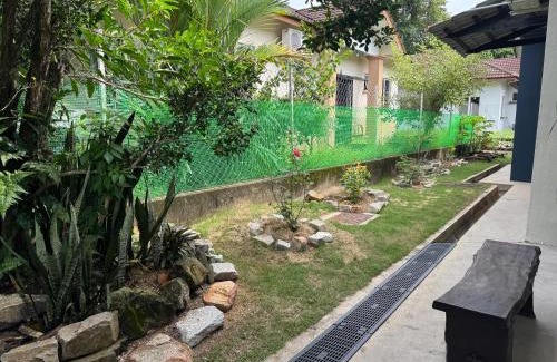 Kampung Bakau Tinggi Casa | Homestay Kemaman - Berado D Kemuning