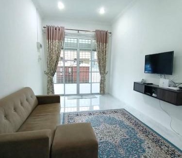 Bukit Kuang Casa | Homestay Kemaman Fyna02 di Bukit Kuang