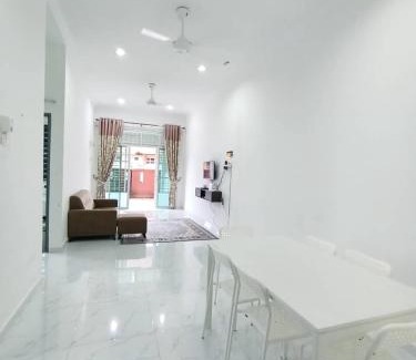 Bukit Kuang Casa | Homestay Kemaman Fyna02 di Bukit Kuang