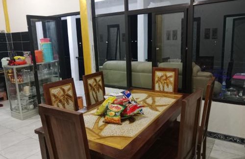 Komodo Alquiler De Eote | Homestay komodo