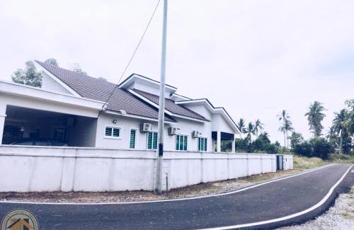 Kuantan Casa | Homestay Kuantan Banglo Kempadang - Air Conditioner For Each Room #Musslim Only#
