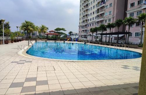 Seri Kembangan Apartamento | Homestay near Mines