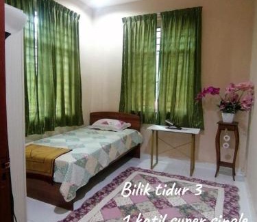 Kampung Dato' Ibrahim Fikri Casa | Homestay Noor Mak Lagam