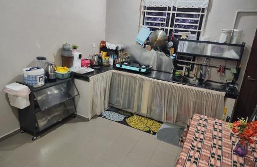 Taman Sri Cempaka Casa | Homestay Norzul
