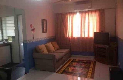 Seri Tanjung Pinang Apartamento | Familia Anfitriona en Palm Penang