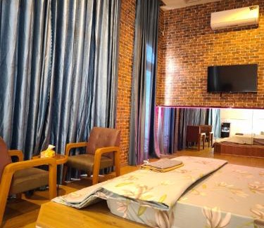 Duc Hoa Casa | Homestay - Phòng 2 giường