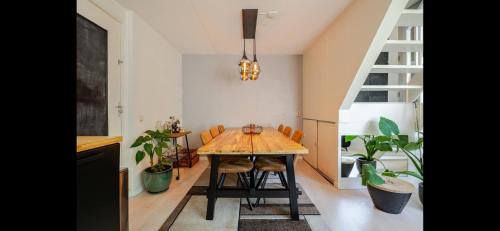 Nieuw-West Casa | Homestay Properties