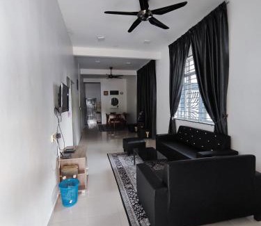 Temerloh Casa | Homestay Temerloh Near Hospital 4Bedroom 3Air-cond Free Wi-Fi Netflix