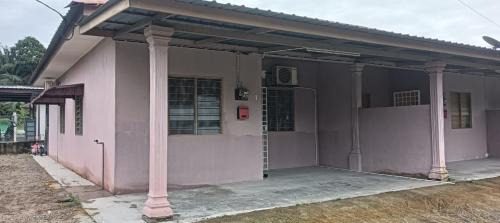 Banting Casa | HomeStay TokBah NekWan Splash Mania Bandar Gamuda Cove