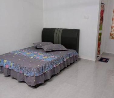 Kampung Bintong Casa | Homestay Usrati No. 17K (untuk muslims sahaja)