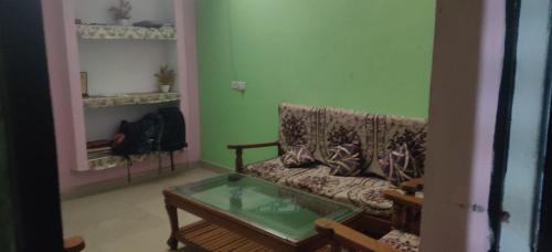 Naini Casa | HomeStay With 3 Bedroom-2km from Mahakumbh