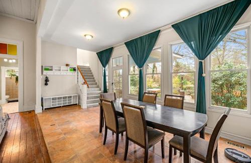 Fairburn Casa | Homestead Away from Home