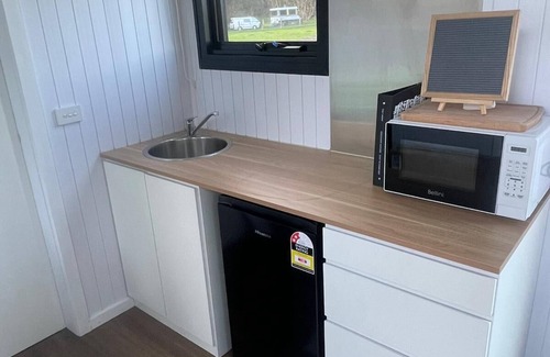 Baldivis Casa | Homestead on Eighty by Tiny Away