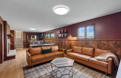 Plymouth Casa | Homestretch to Road America