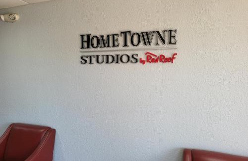 Prattville Hotel | HomeTowne Studios by Red Roof Prattville