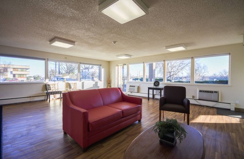 Eiber Hotel | HomeTowne Studios by Red Roof Denver - Lakewood West