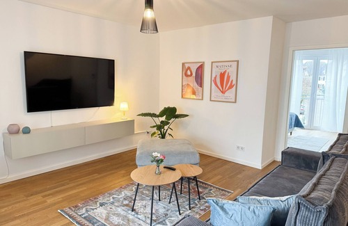 Wiesdorf Casa | HomeVibes | Luxury house 130 sqm | 13 min to Cologne | 2.5 bathrooms & terrace