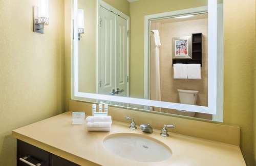 Downtown Little Rock Hotel | Homewood Suites by Hilton Little Rock Downtown